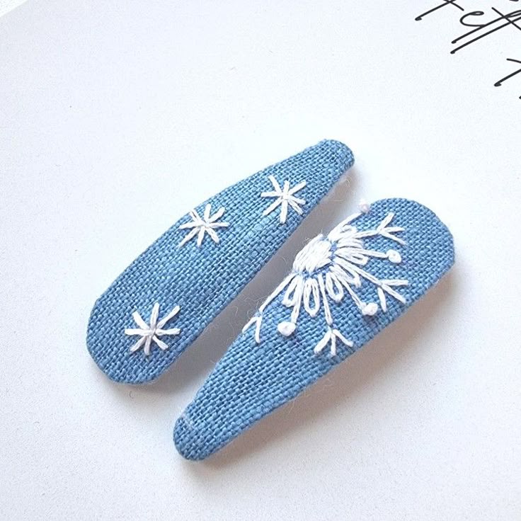 Hand Embroidery Hair Clips (Set of 2)