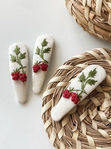 Hand Embroidery Hair Clips (Set of 2)