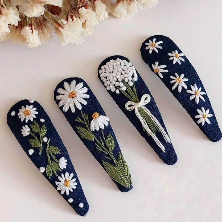 Hand Embroidery Hair Clips (Set of 2)