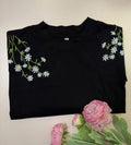 Minimal Floral Embroidery T-Shirt