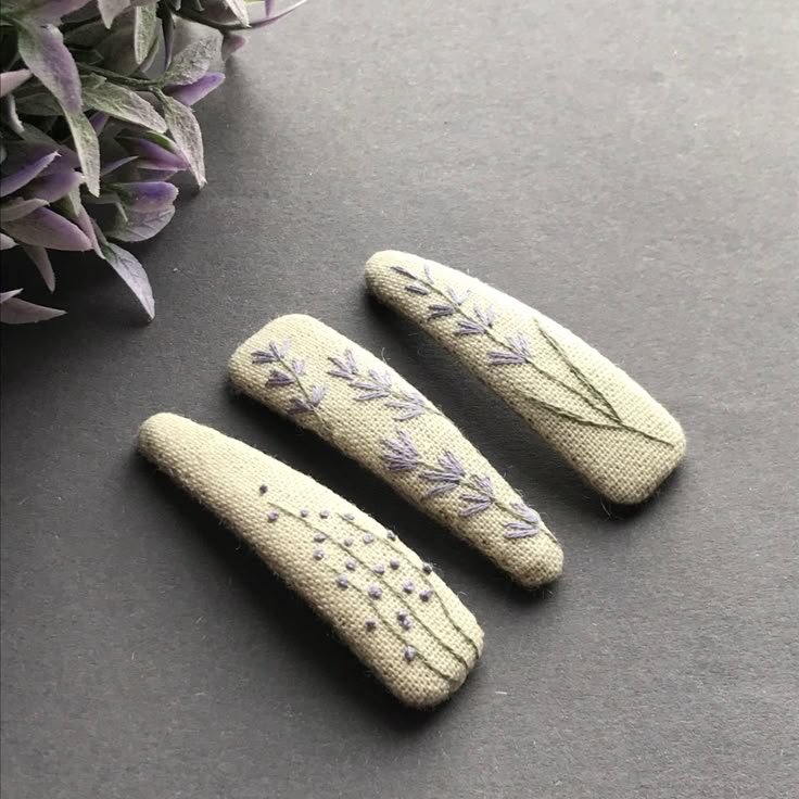 Hand Embroidery Hair Clips (Set of 2)